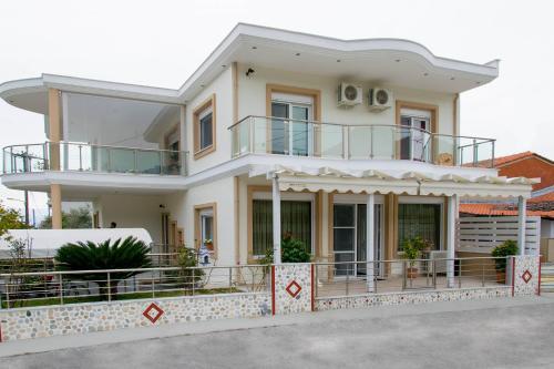 Villa Elsa Szkála Rahoníu Kültér fotó